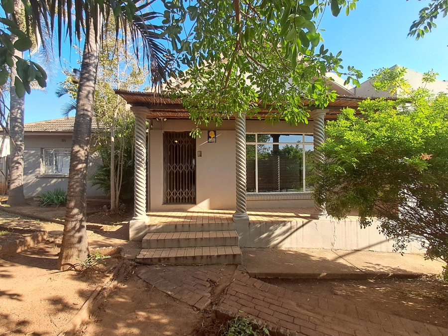 4 Bedroom Property for Sale in Van Riebeeck Hoogte Eastern Cape